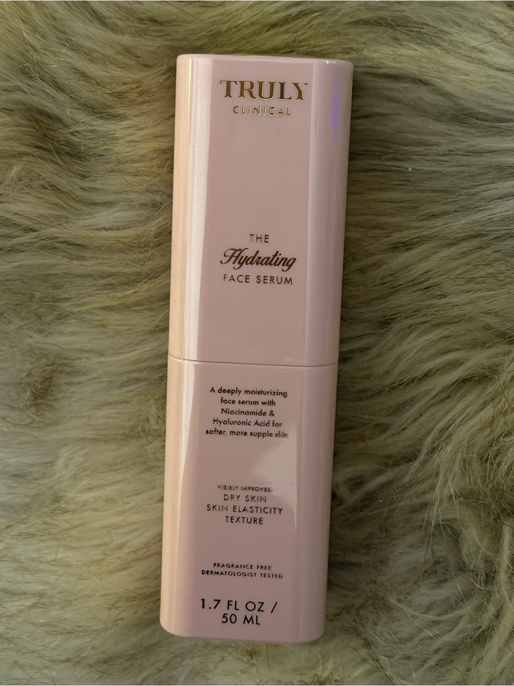 TRULY Hydrating Face Serum - BRAND NEW SEALED